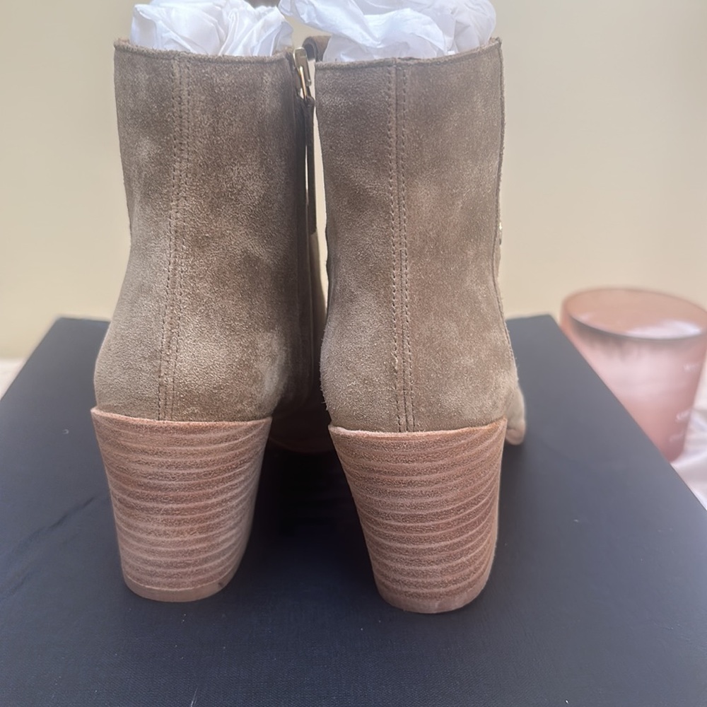 FRYE boots new, never worn , in original box. - Picture 4 of 6